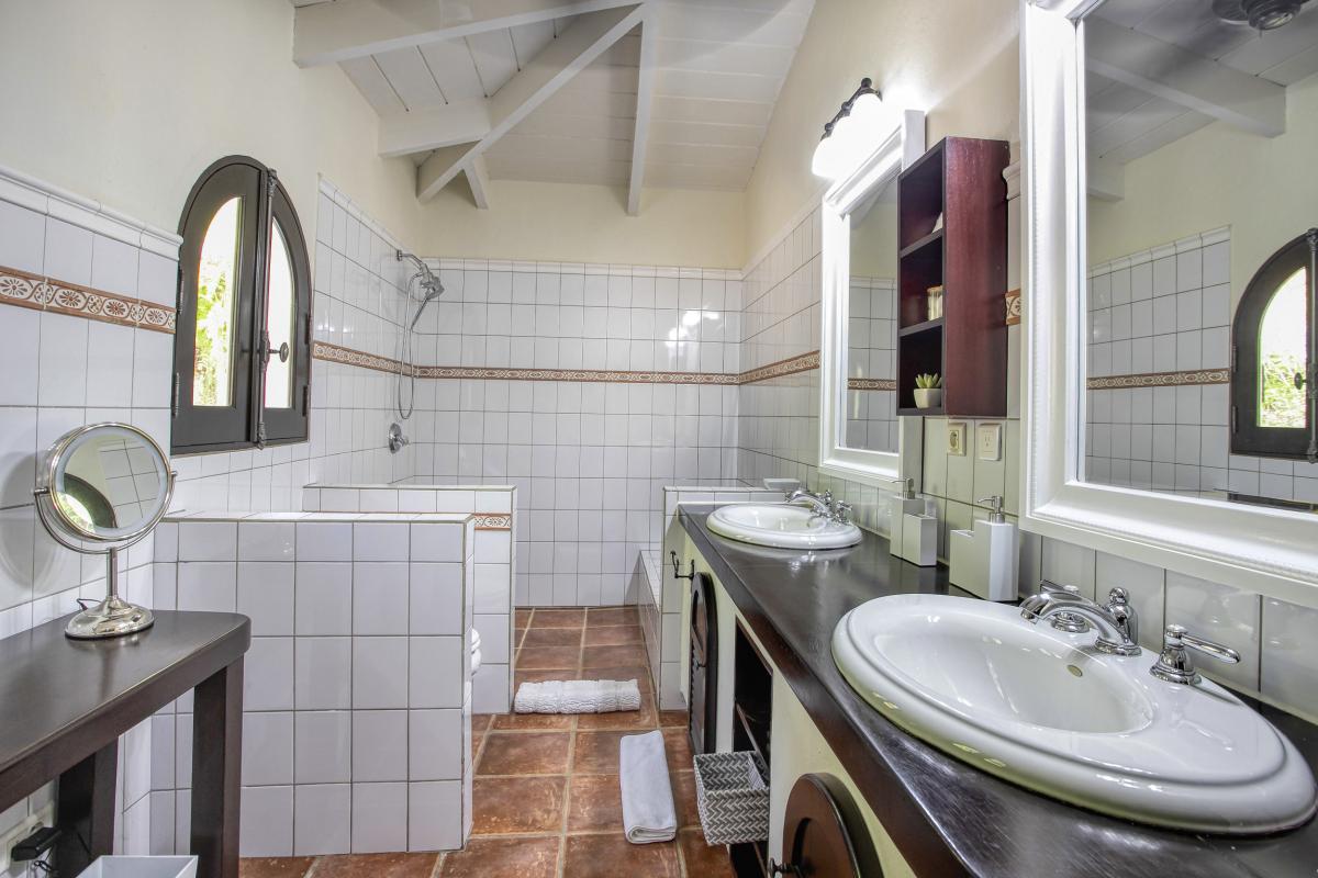 43 - Joie de Vivre - Master Bathroom